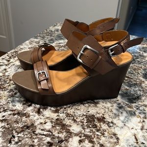 Franco Sarto Divine Brown Leather Wedge Strap/LIKE NEW size 10